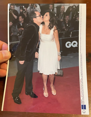 Press Photograph 8 x6  Alan Carr & Carol Vorderman