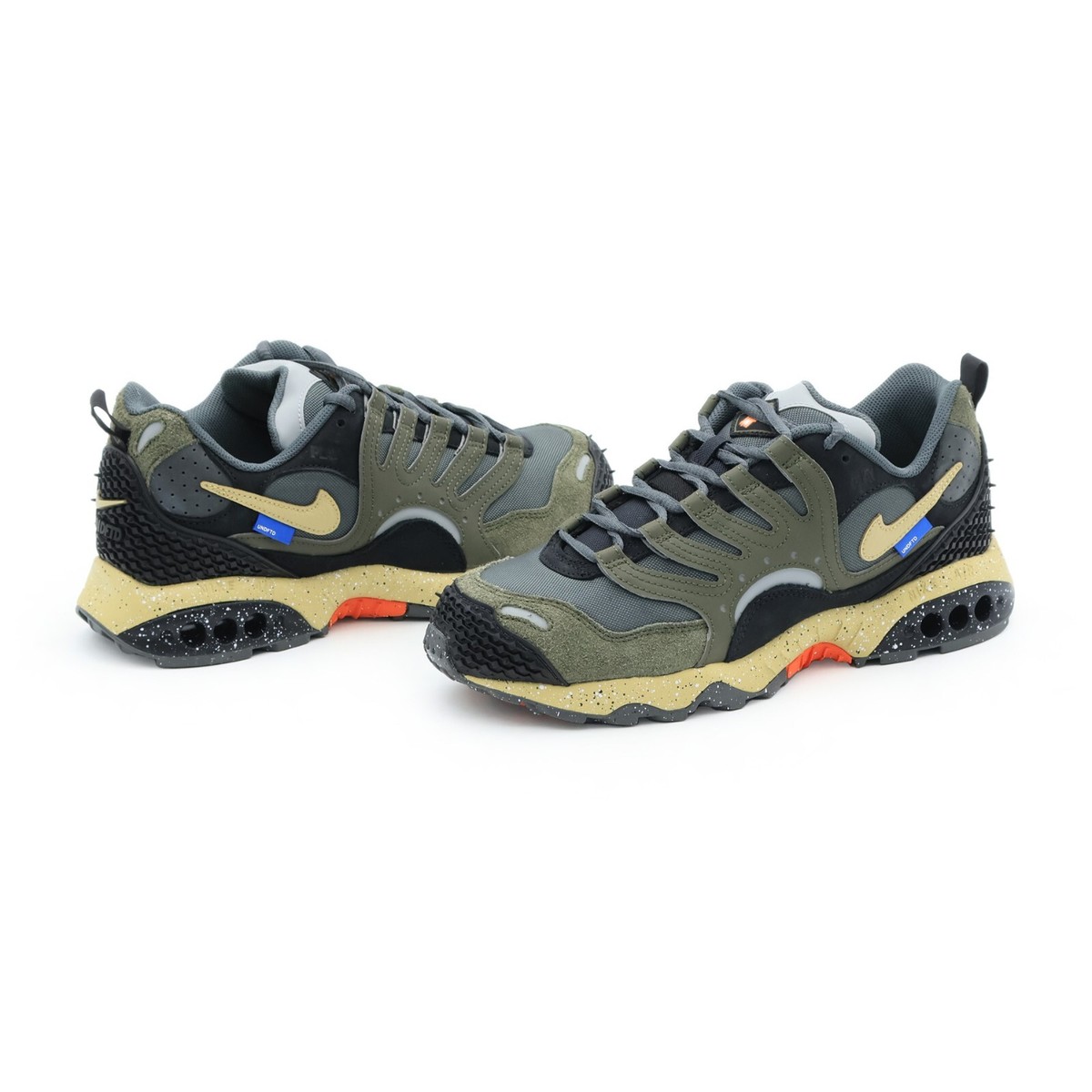 FN7546-300 UNDEFEATED Nike Air Terra Humara Cargo Khaki Wheat 