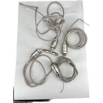 Set Aus 4 Drucksensoren SMC PSE563-01-28 + PSE564-01-28