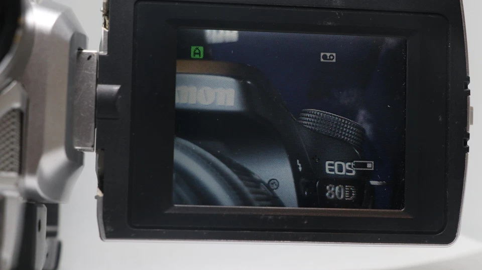 JVC Digital Still Camcorder 400x Zoom DV/SD Tested Powers On + Battery - Image 4 of 4