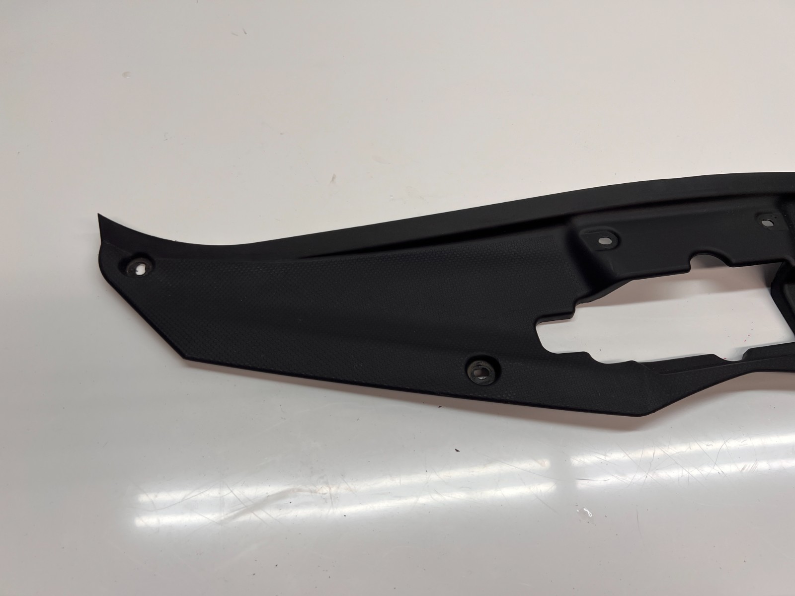 LAMBORGHINI AVENTADOR LP700 LP770 FRONT TRUCK LOCK COVER PLASTIC OEM 470857161C