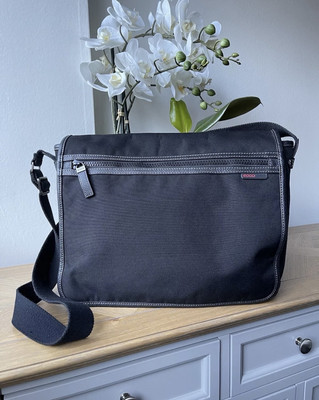 ECCO Umhängetasche schwarz Canvas & Lederbesatz Messenger