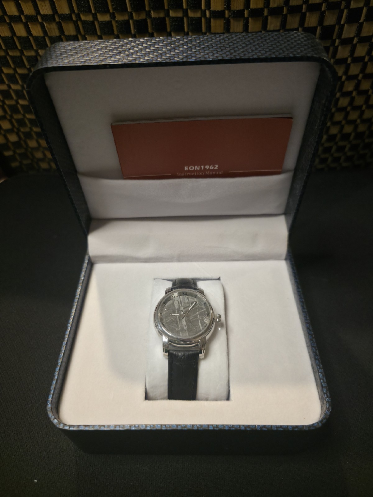 Reloj de pulsera vintage/antiguo Eon 1962 meteorito correa negra