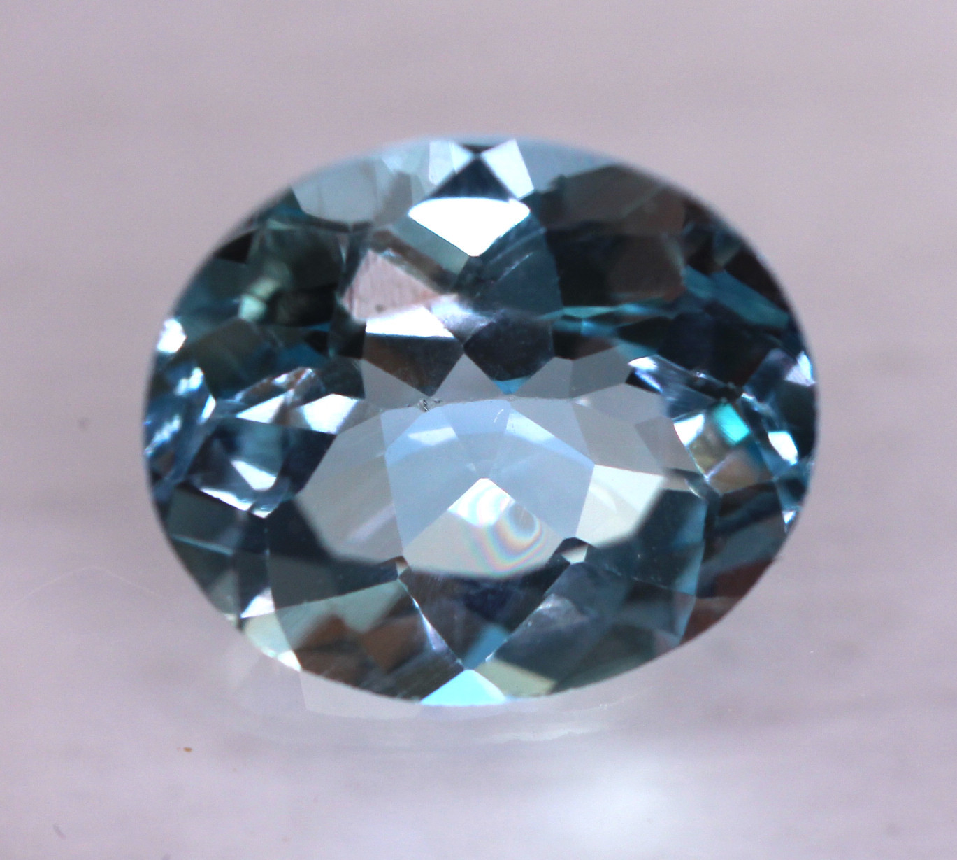Topaze bleue gemme 8,78 ct : achat pierre précieuse Brésil pour création bijou or