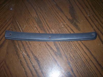 1991 GMC Jimmy RH / Rear Pillar Molding - 1980's-1990's S10,Chevy,Blazer,Bravada