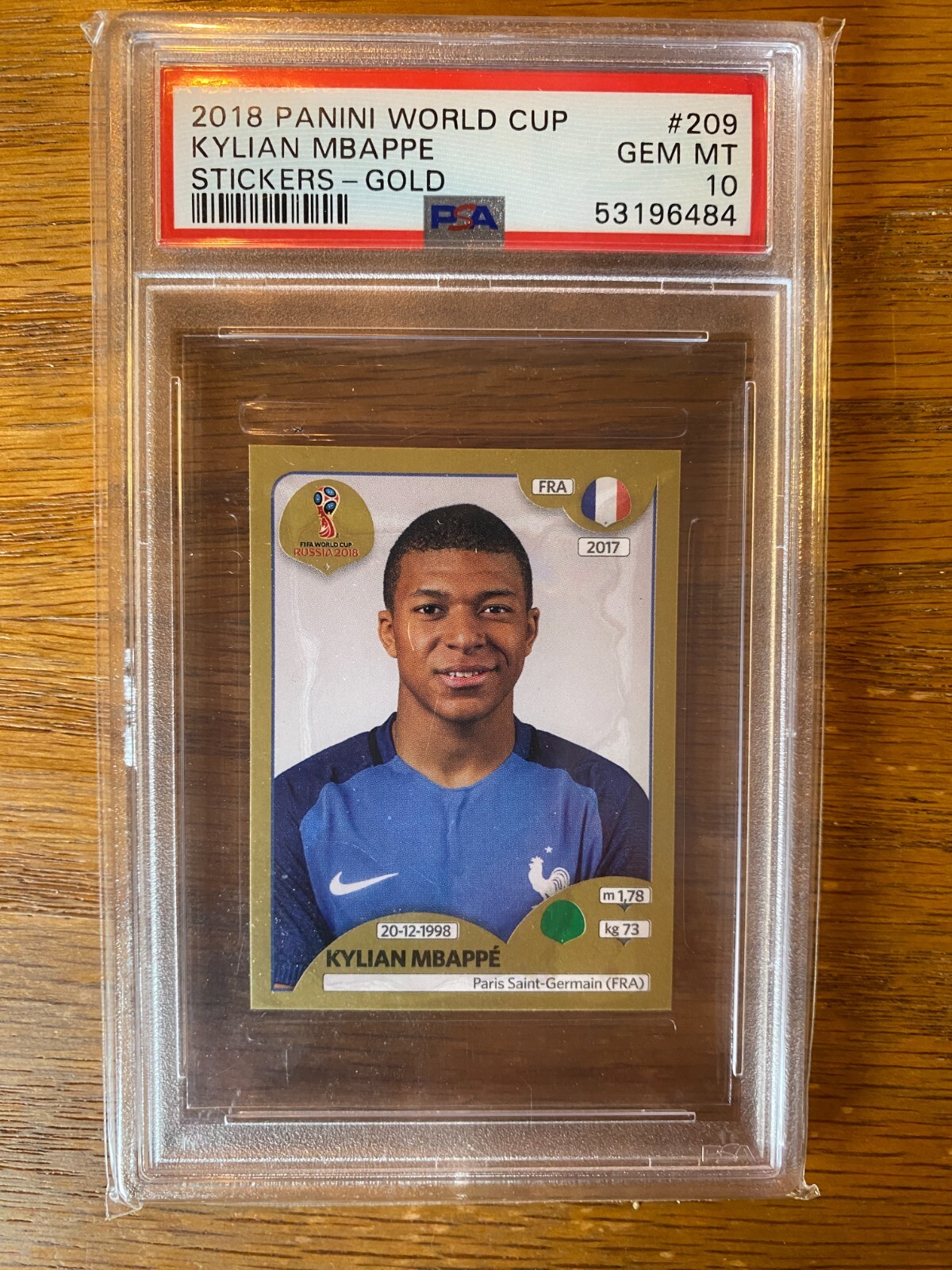 2018 Panini World Cup Stickers GOLD #209 Kylian Mbappe PSA 10