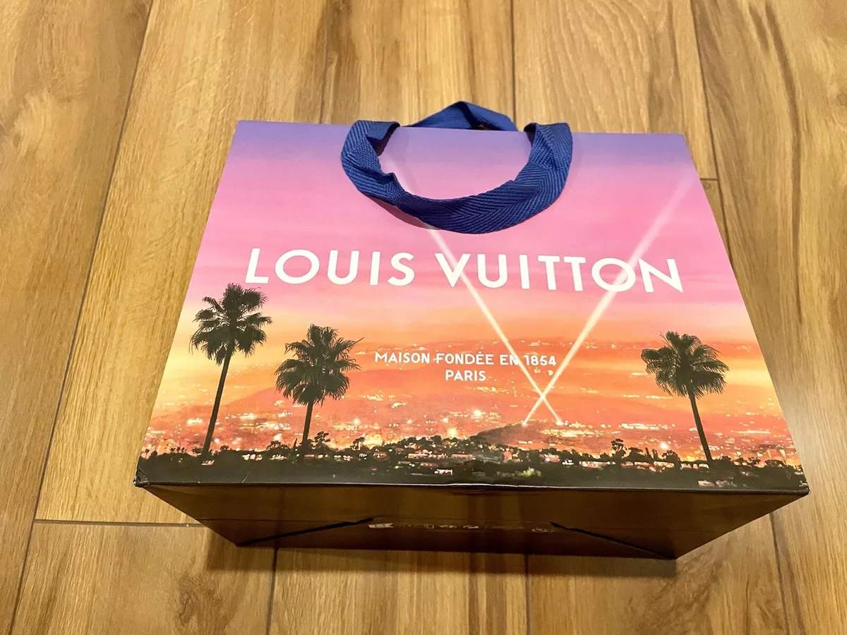 LOUIS VUITTON HOLIDAY EDITION Paper Shopping Gift Bag 10 X 8 X 6” RARE FOUND