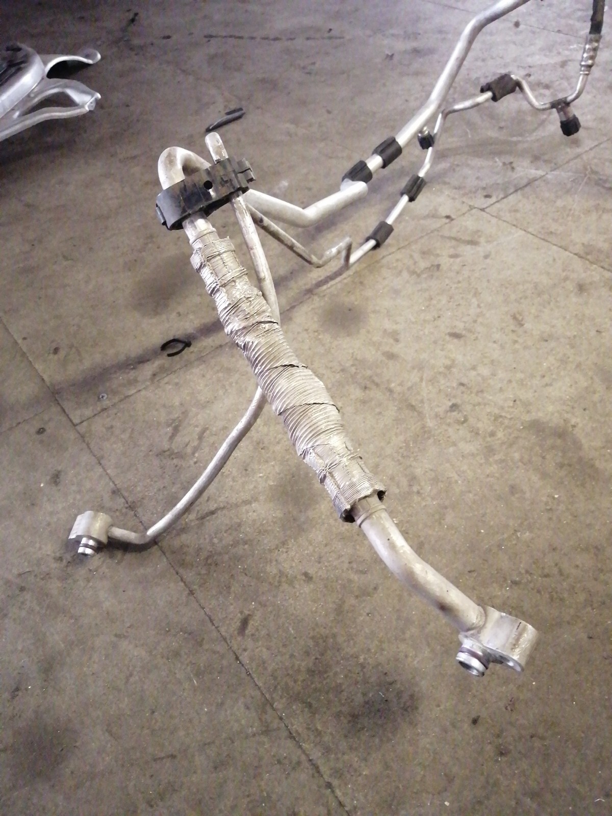 Volkswagen Golf MK6 20092012 1.6 TDI Aircon Pipes x 3 1K0820741CM. K1