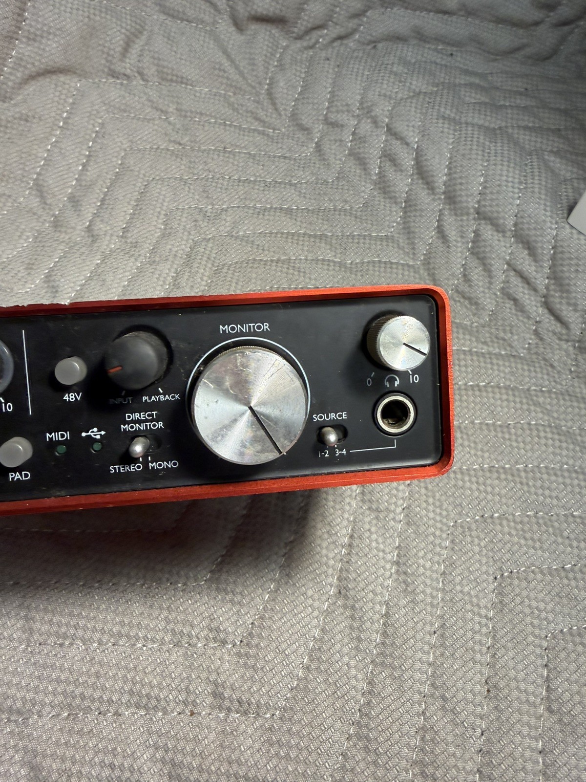Focusrite Scarlett 2i4 2nd Gen 2 Channels USB Audio Interface
