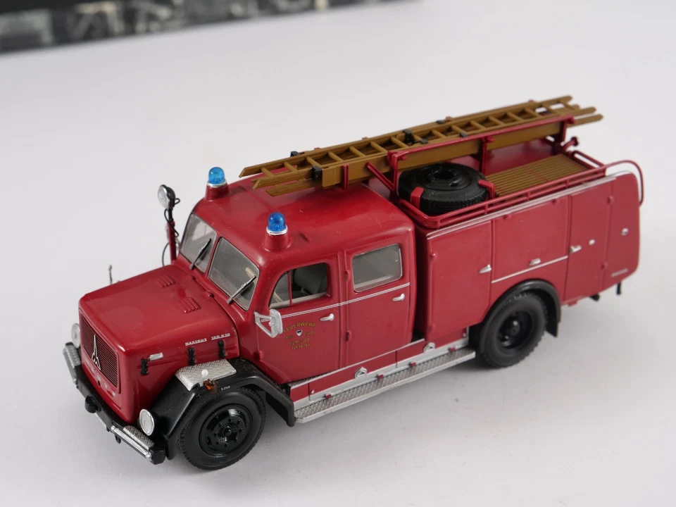 MINICHAMPS 1/43 MAGIRUS DEUTZ 150D 10 TLF 16 1964 - Immagine 3 di 4