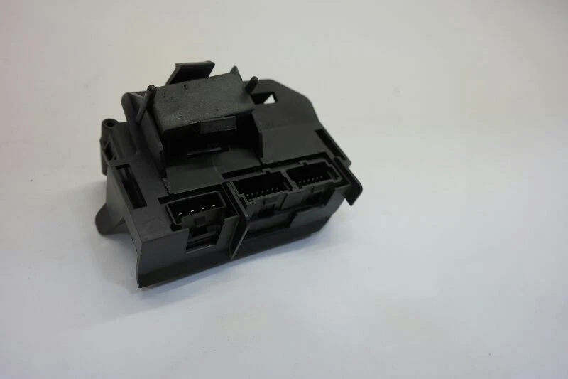 2002-05 GMC ENVOY Body Control Module BCM Front Fuse Box Side - Image 3 of 4