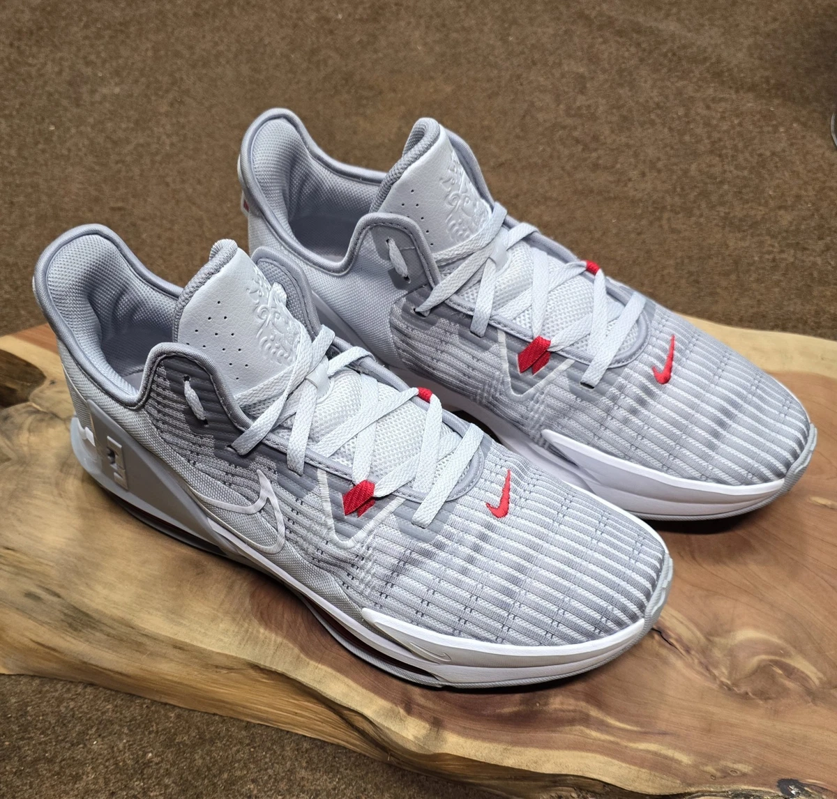 シューズ(男性用) NIKE LEBRON WITNESS 6 EP 'PURE PLATINUM Nike LeBron Witness 6 Pure Platinum - огромный выбор по лучшим