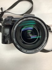 Olympus CAMEDIA E-10 4.0MP Digital Camera Read