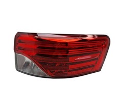 Toyota Avensis T270 2012 Hinten rechts Rückleuchte Heckleuchte 8155005280