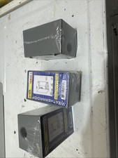 3-Obits  1db50-3 1Gang Weatherproof Box 4 X .5 Inch Hubs 2 X 5/8 Deep