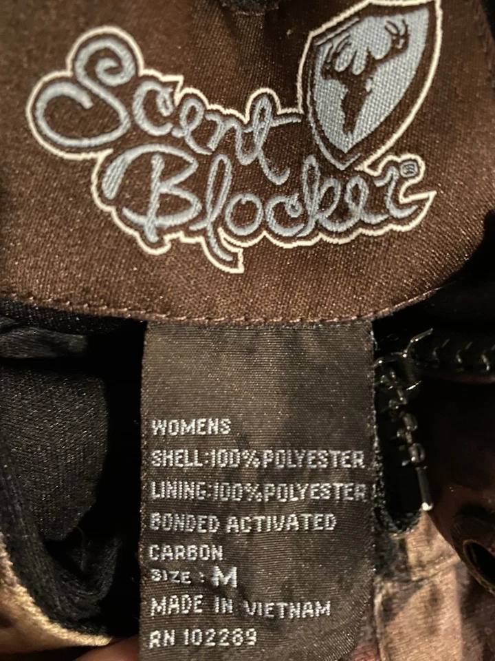 Women’s ScentBlocker  And Underarmour Hunting Jacket/Bibs/Pants Sz M Quality - Image 3 of 4