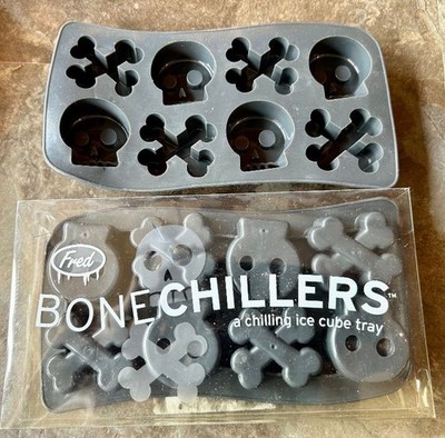 Fred Bone Chillers Skull Crossbones Silicone Ice Cube Tray * TWO PACK!
