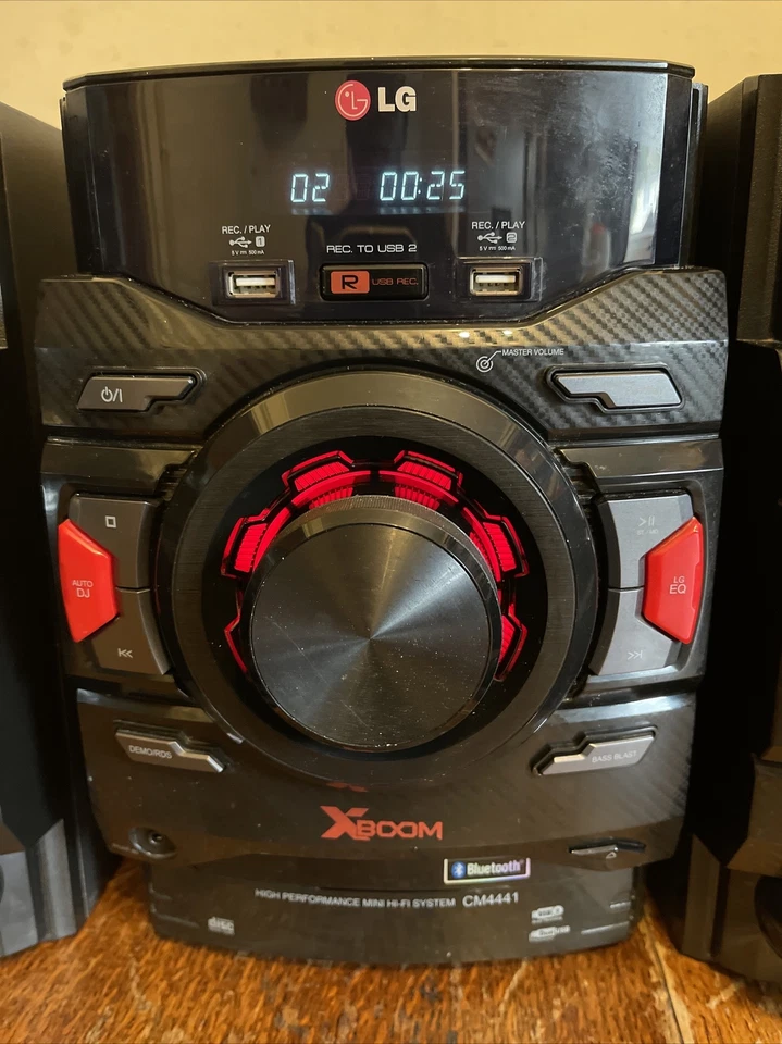 LG CM4441  XBOOM  400W  Home Audio System With Auto DJ, Bass Blast And Bluetooth - Image 4 of 4
