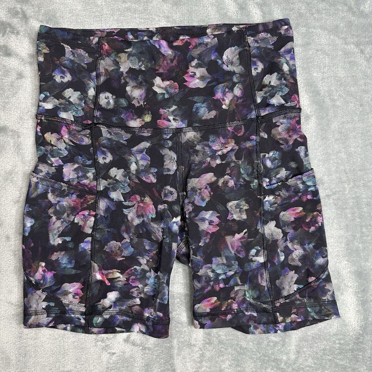 Lululemon Short Womens 4 Fast Free HR Short 6 Lululemon Short Womens 4 Fast Free HR Short 6