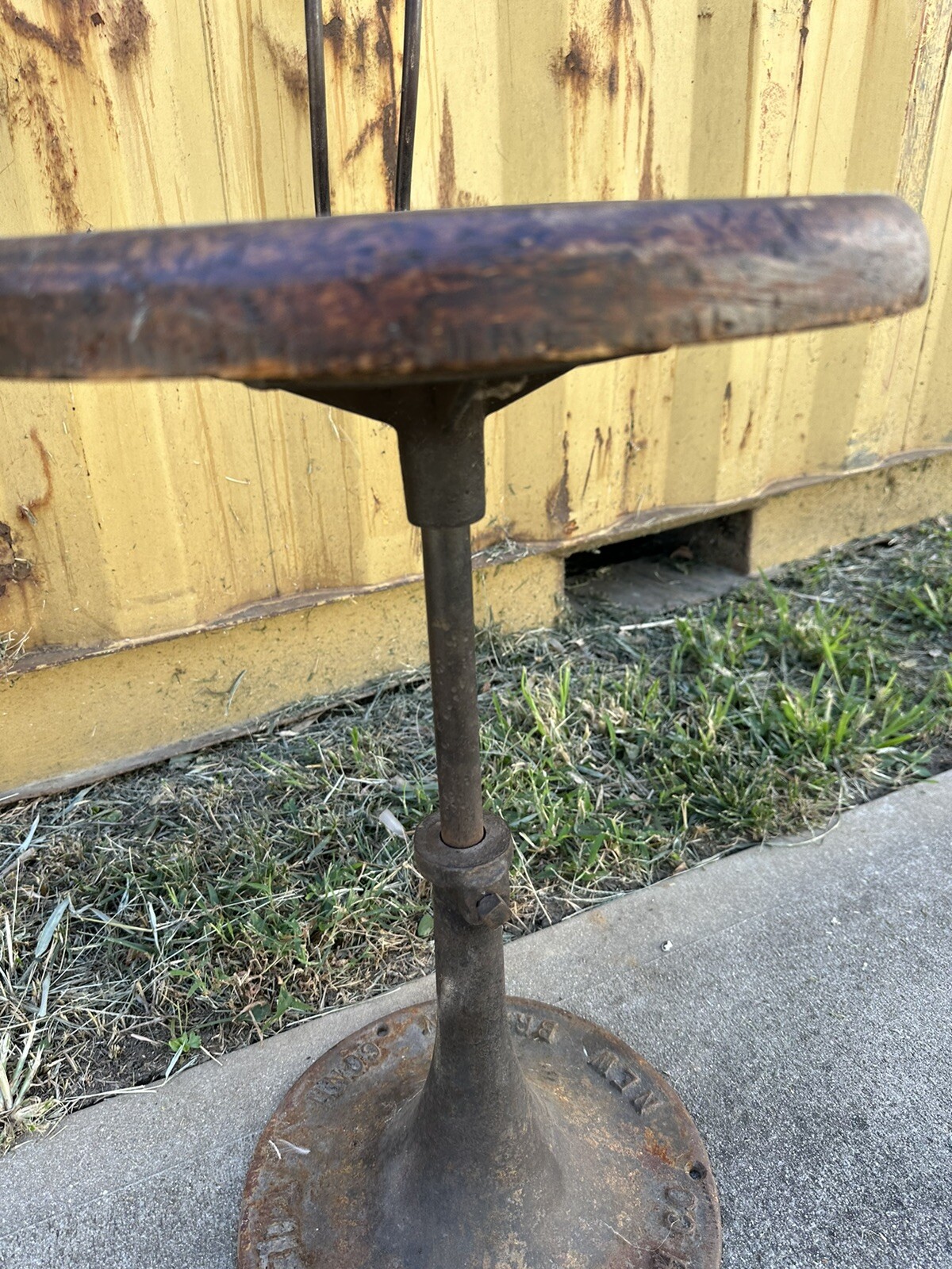 Picture 4 of 6