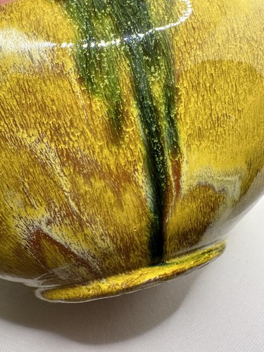 A.R. Cole Pottery NC Large Matte Yellow /Green Rolled Sides Bowl 100-548 - Picture 9 of 13