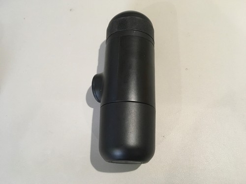 WACACO Minipresso GR Máquina de Espresso Portátil Compatible Café Molido Negro - Imagen 2 de 4