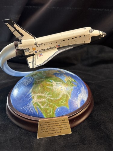 Space Shuttle Columbia Modell auf Globus echte Replik Danbury neuwertig sehr guter gebrauchter kostenloser Versand