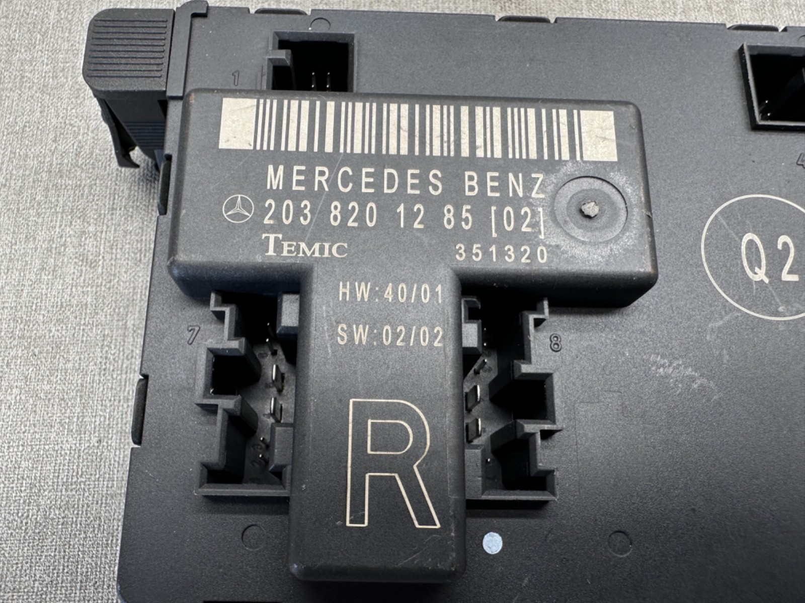 01-07 Mercedes Benz W203 C230 C240 C320 Front Right Door Control Unit Genuine