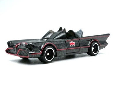 DC COMICS BATMOBILE REAL RIDERS  1:64 SCALE  DIECAST COLLECTORS  MODEL CAR