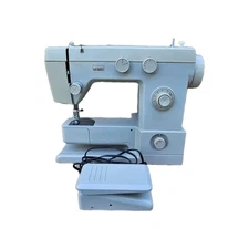 Vintage Montgomery Ward UHT J 1304 Sewing Machine W/ Pedal. TESTED WORKS | J1304