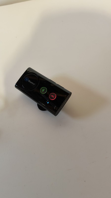 BlueAnt Supertooth 3 BTSVBC3 Bluetooth Wireless Portable Handsfree Speakerphone