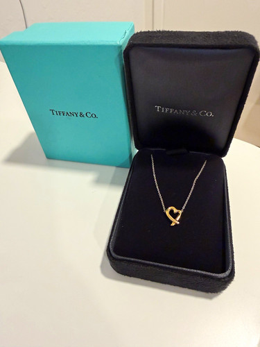 Tiffany & Co. 18K Paloma Picasso Heart Pendant Necklace