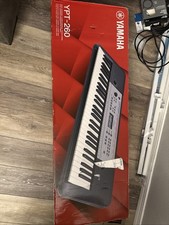 Yamaha YPT-260 Portable Electronic Keyboard, Black, 61-Keys