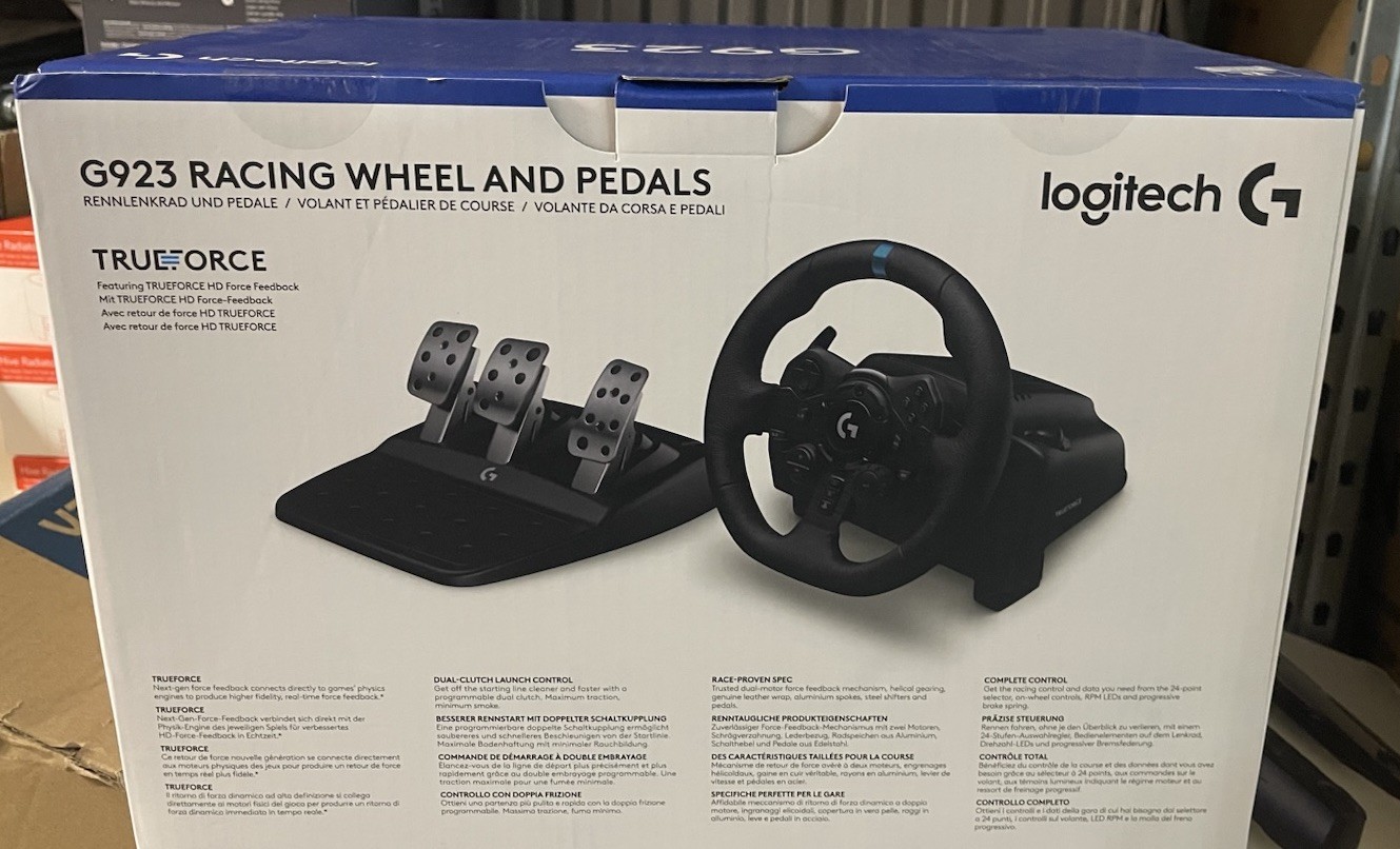 Logitech G G923 Racing Wheel and Pedals for PS5, PS4 and PC