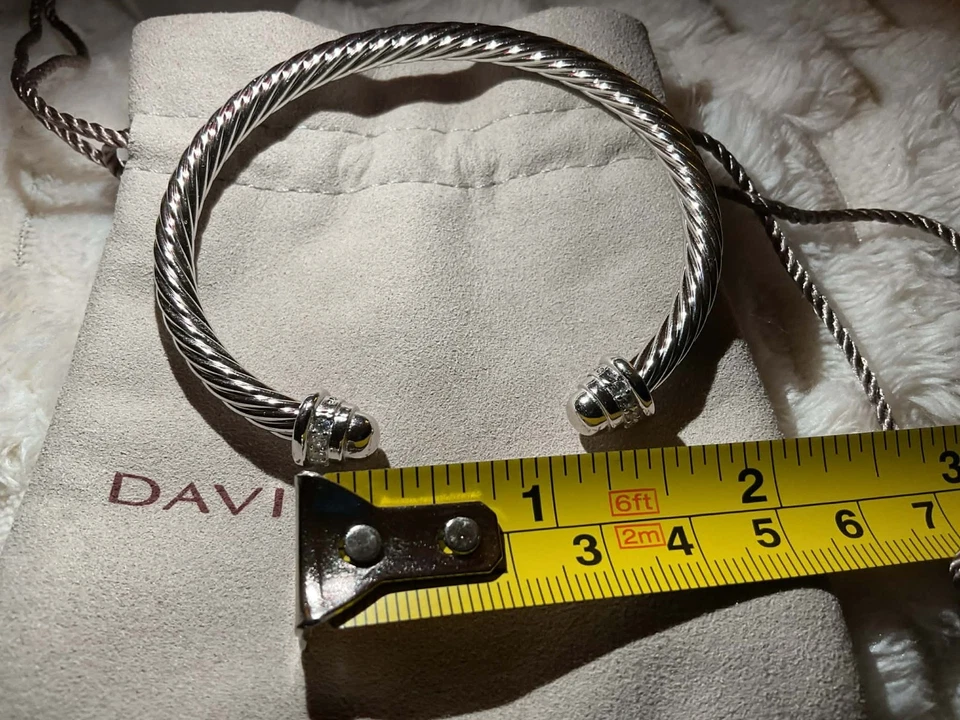 David Yurman. Pulsera brazalete cable.  ¡COMO NUEVO!!!!!! Foto 4 de 4