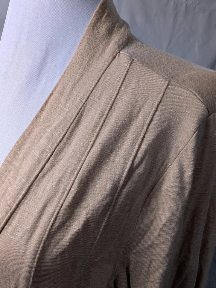 Cardigã feminino Coldwater Creek suéter tamanho pequeno aberto frontal drapeado bege boho - Imagem 4 de 4