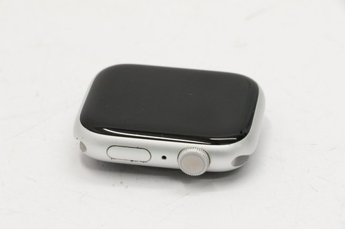 Apple Watch Series 8 GPS Aluminum 45mm - Silver - Photo 11 sur 15