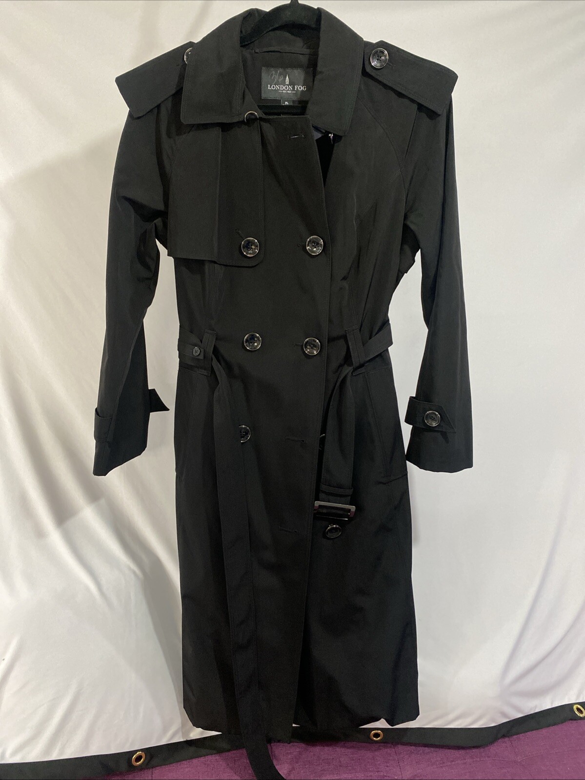 London Fog Women’s Black Trench Coat Belted Petite Size Large