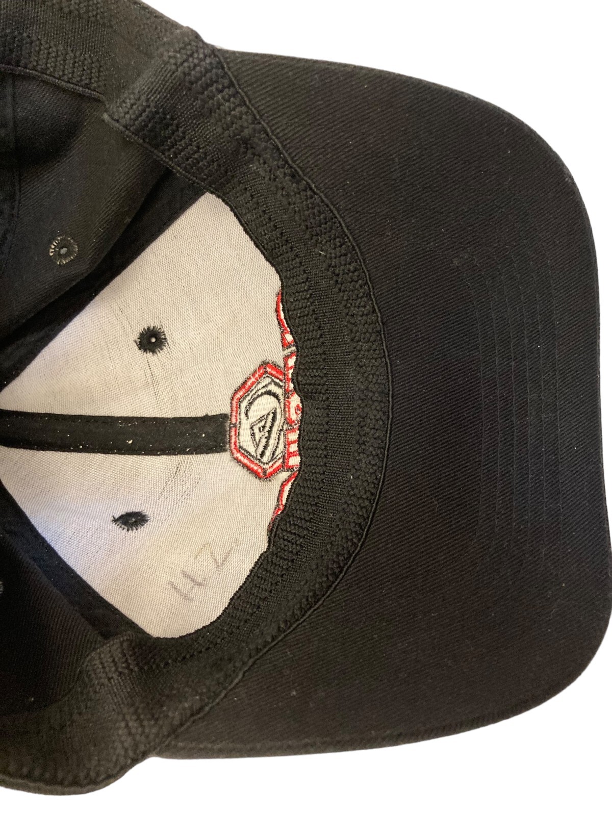 Quiksilver  FlexFit Fitted Hat Cap Black S/M Mountain/Wave