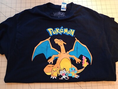 T-shirt Pokémon Géant Pikachu - Taille M Homme - Noir - Manches Courtes - Occasion Bon état