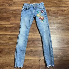 Jeans Zara ricamati fiori borchie sui lati orlo grezzo donna taglia 2