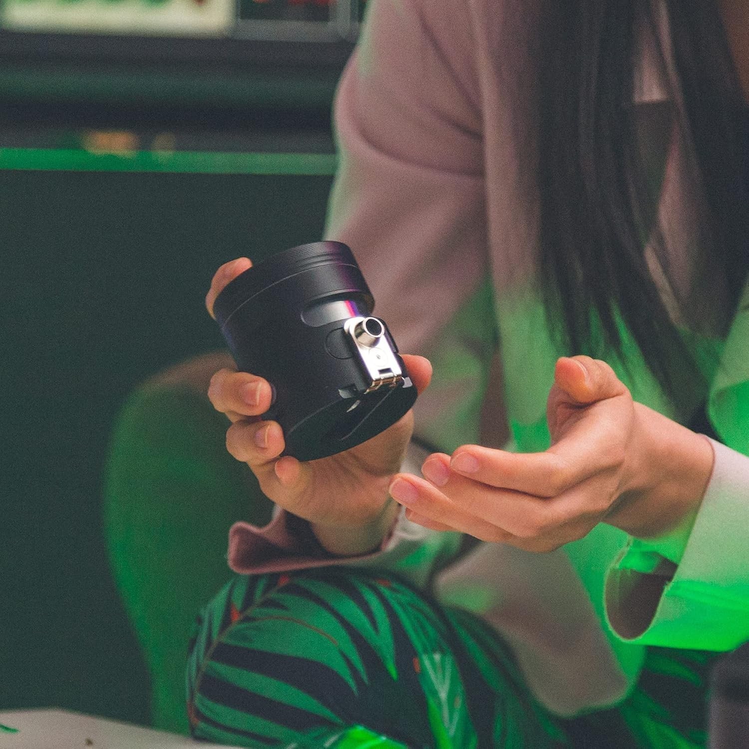 Tectonic9 Manual Grinder with Automatic Dispenser - Compact 2.5'' Black Elegance