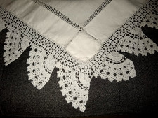 ANTIQUE HAND MADE LINEN/CROCHET LACE TABLECLOTH FANS 30" SQUARE ENGLAND