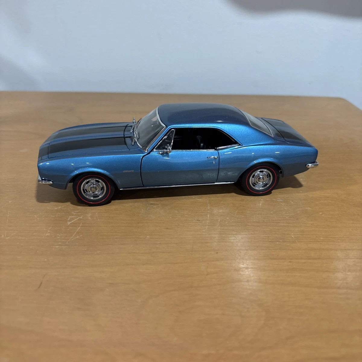 Danbury Mint Chevrolet Camaro Contemporary Manufacture Diecast