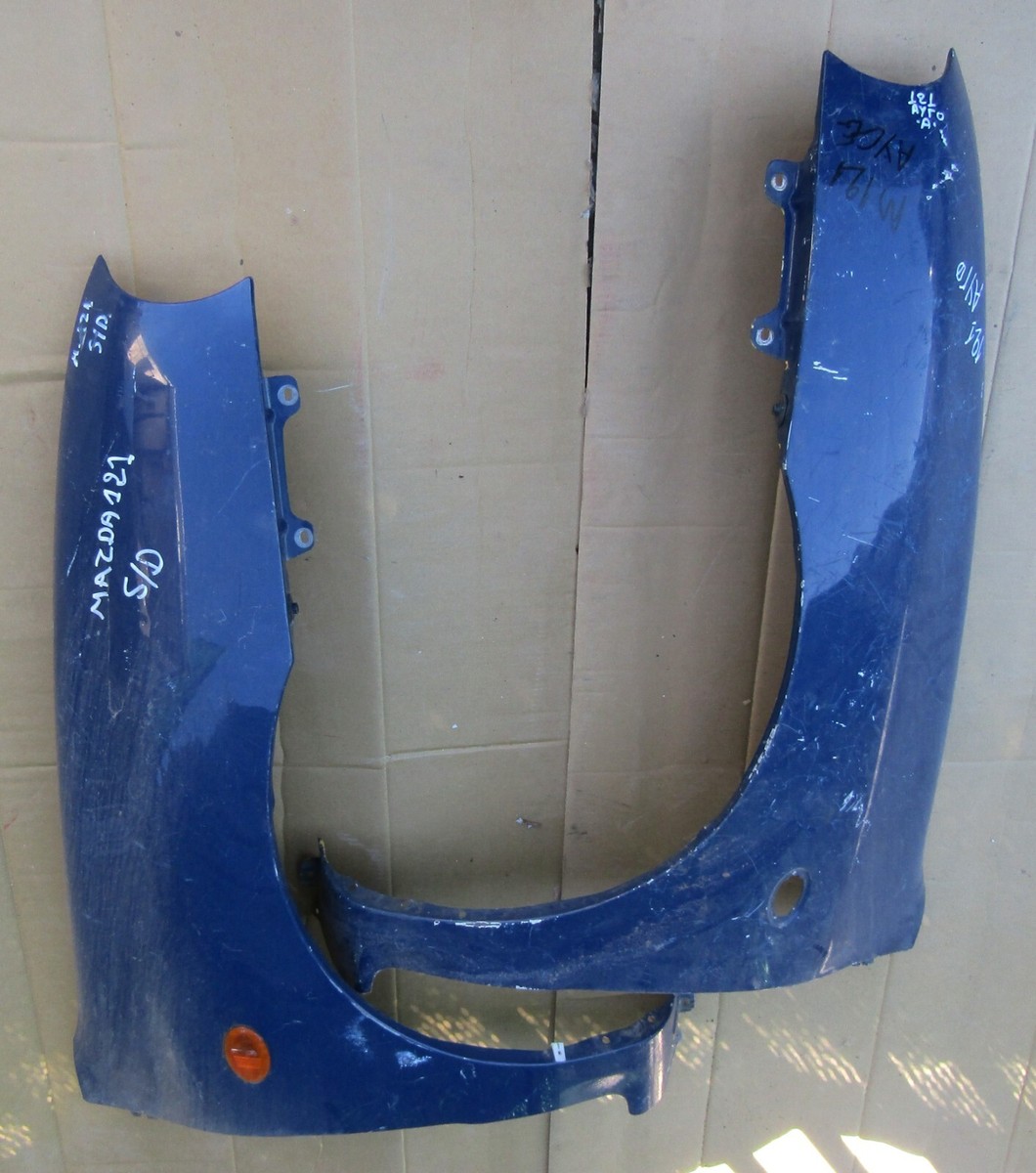 Mazda 121 DB Autozam Revue Model 1990 97 Front Fender panel Pair