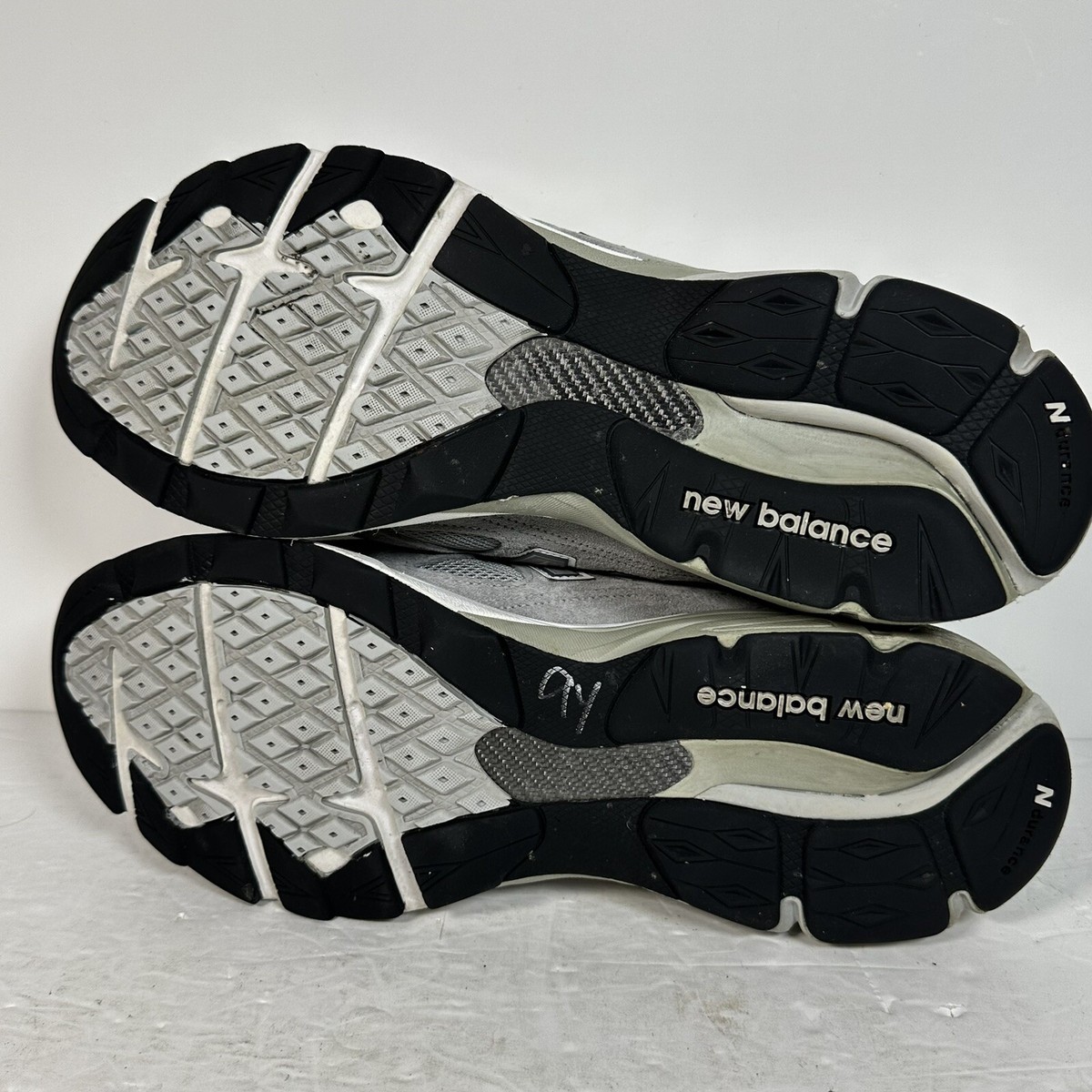 New Balance 990 V3 Gray Running Shoes Men's Made IN USA New Balance 990 V3 Gray Running Shoes Men's Made IN USA