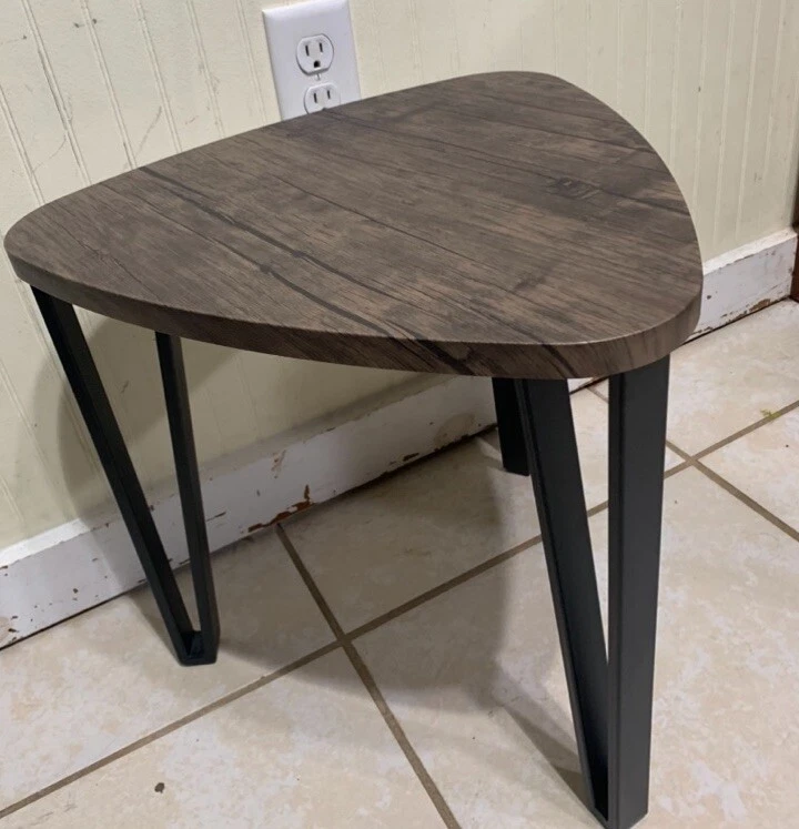 Triangle End Coffee Table/Side Table Metal Frame Wood Top Modern Night Stand 17” - Image 3 of 4