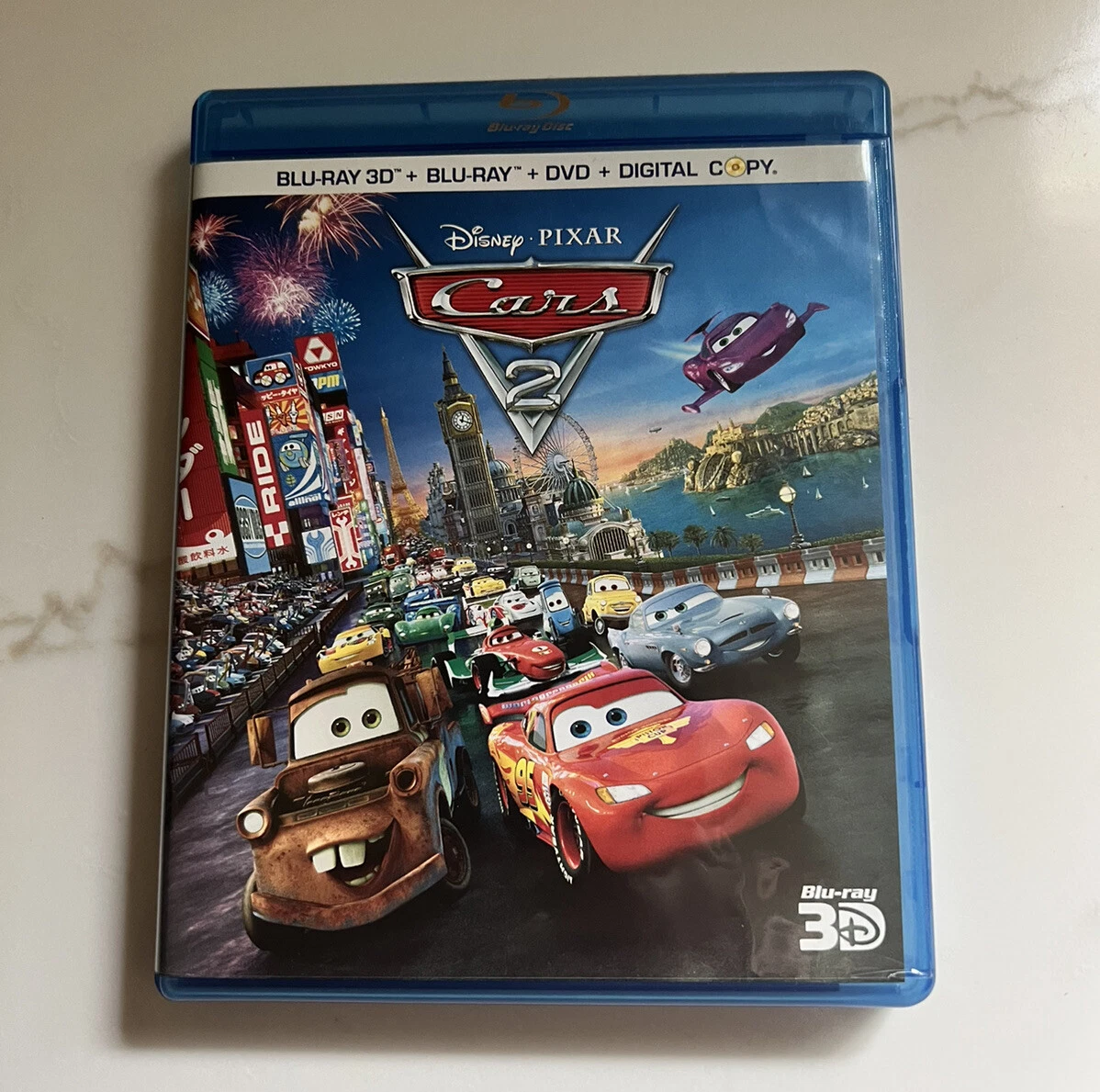 Cars 2 (Blu-ray 3D, Blu-Ray, DVD, 2011, 5-Disc Set, Includes