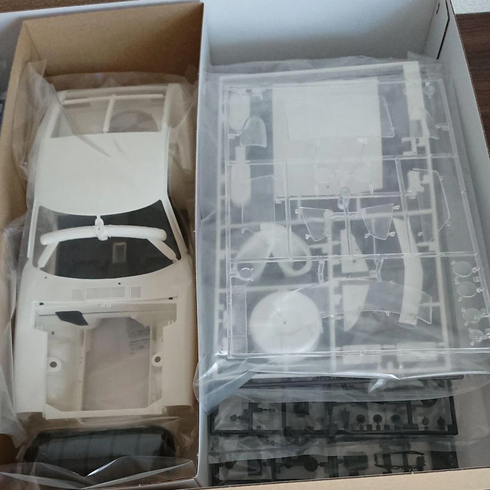 Modellino Kit Nissan Fairlady 240ZG Street Custom TAMIYA 1/12 Modellino in pl... - Immagine 3 di 3
