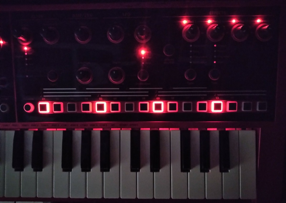 Roland JD-Xi JDXI Limited Edition V1.5 Red & Black Analog Roland JD-Xi JDXI Limited Edition V1.5 Red & Black Analog